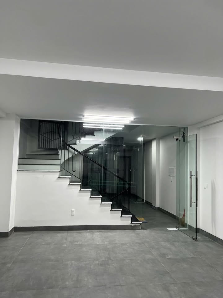 Văn phòng cho thuê Khu Thanh Hà Cienco 5 67m² giá chỉ 6 triệu - Không thể bỏ lỡ!