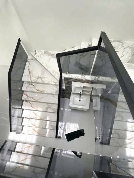 Nhà 2 tầng mới xây tại Mỹ Phước, Long Xuyên 56m² giá 2 tỷ - Nội thất cao cấp!