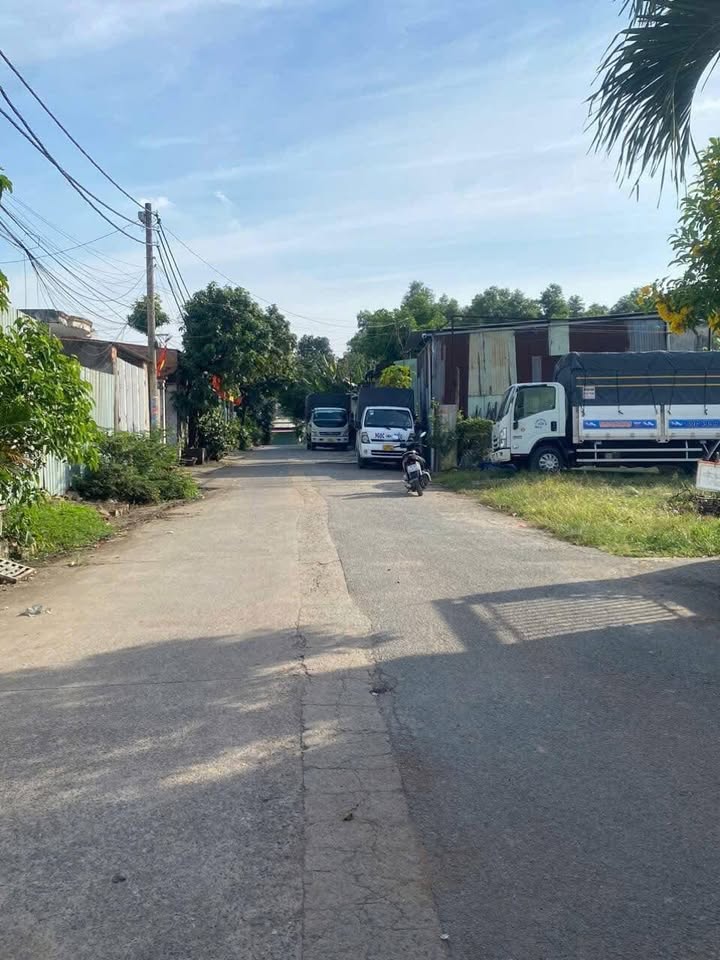 Đất nền Trảng Dài Biên Hòa 115m² giá chỉ 1.39 tỷ - Sổ đỏ chính chủ, đường lớn 7m!