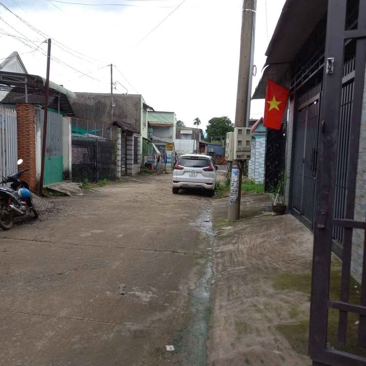 Nhà nguyên căn cho thuê tại Đường Ngô Quyền, Long Khánh, 150m² chỉ 4.5 triệu