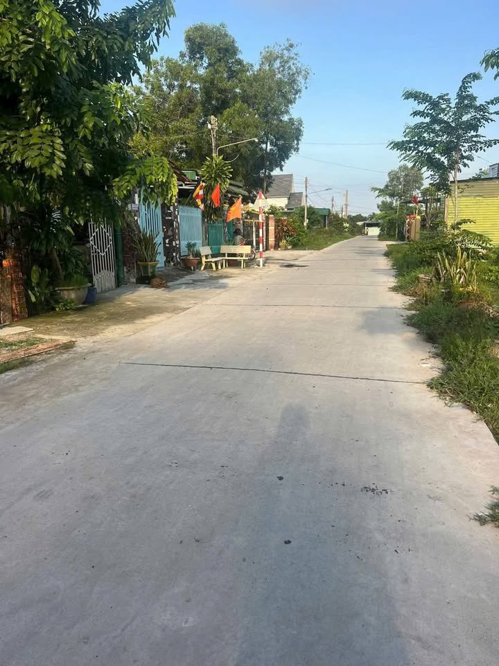 Đất nền mặt tiền đường bê tông Tân Bình 110m² giá 750 triệu - Sổ đỏ chính chủ!