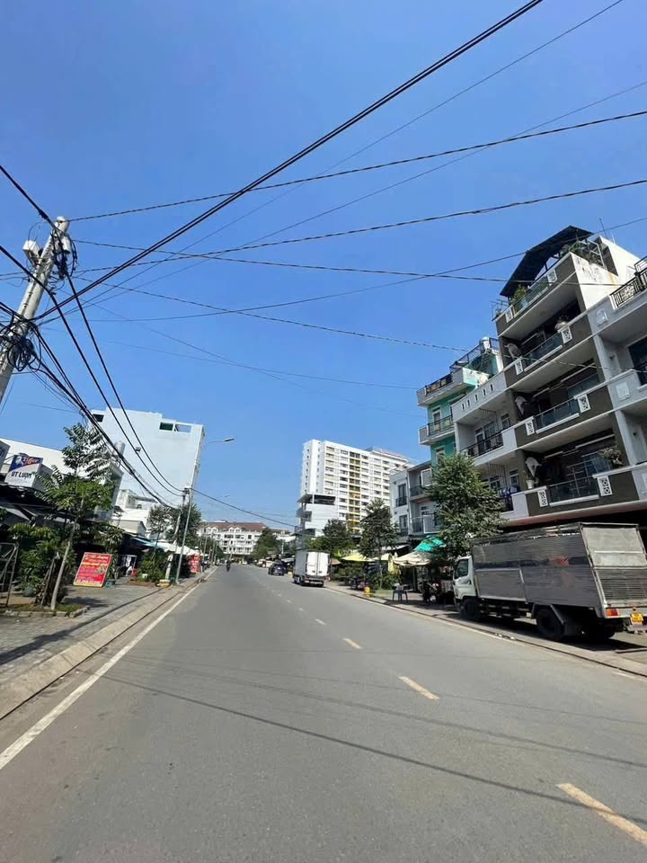 Nhà Phố KDC Nam Long Trần Trọng Cung Q7 60m² giá 4.75 tỷ - Pháp lý rõ ràng, thương lượng tốt!