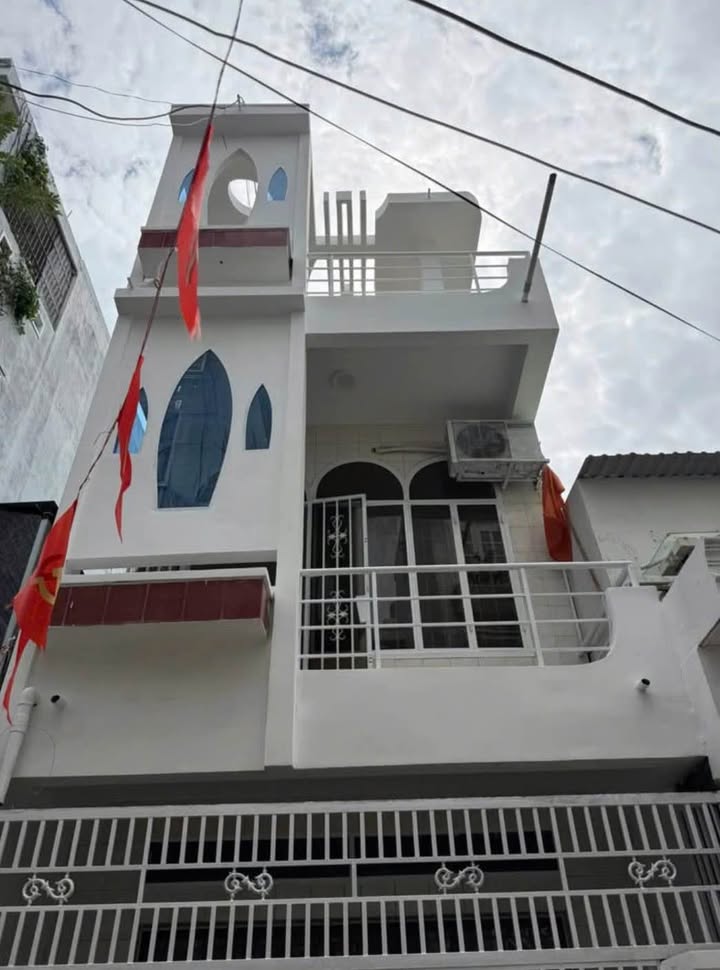 Nhà hẻm ô tô Dã Tượng, Nam Nha Trang, 50m² giá 6.95 tỷ - Vị trí đắc địa gần biển!