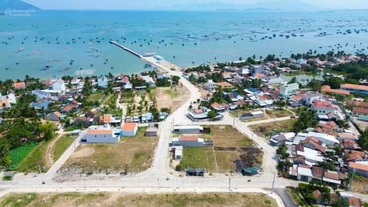 Đất thổ cư Vạn Thắng 135m² giá 2.295 tỷ - Gần biển, pháp lý rõ ràng!