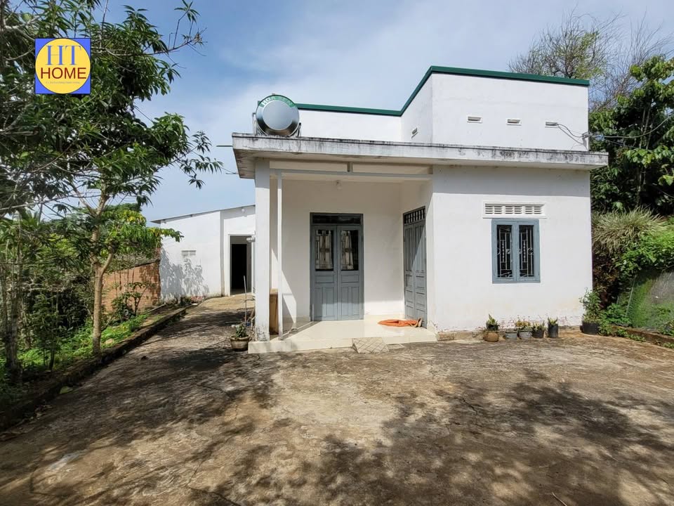 Nhà mặt tiền Nguyễn Viết Xuân, Bảo Lộc 2PN giá chỉ 3 triệu - Không gian yên tĩnh