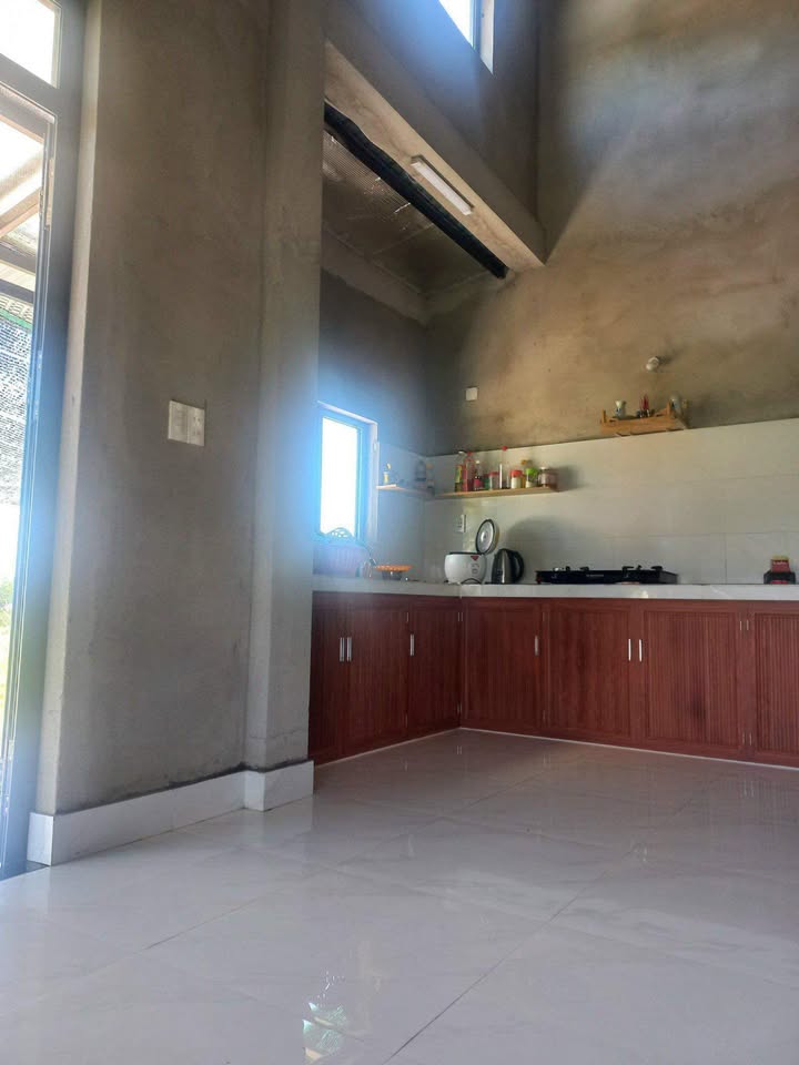 Nhà 2 tầng gác lửng Quảng Lợi 250m² giá 1 tỷ - Kiến trúc kiên cố, sổ hồng chính chủ!