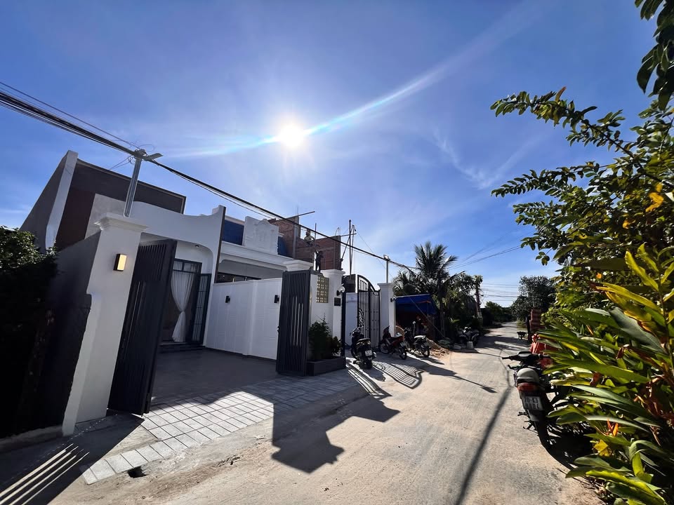 Nhà cấp 4 hiện đại tại Hòa Thành, Tây Ninh 120m² giá 1.75 tỷ - Dọn vào ở ngay!