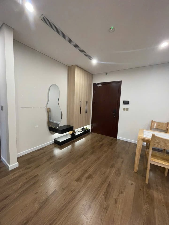 Căn hộ cho thuê Hoàng Thành Pearl 112m² giá 17.5 triệu - Nội thất cơ bản, tiện nghi!