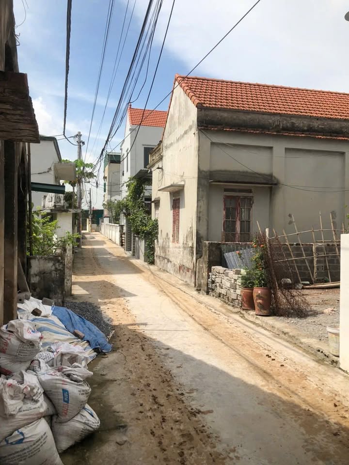 Đất nền tiểu khu Đông Đoài, Phú Xuyên 66.7m² giá chỉ 2 tỷ - View hồ tuyệt đẹp!