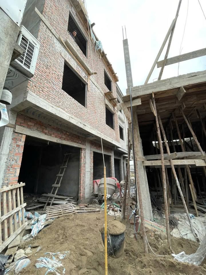 Nhà 3 tầng mới xây tại Hạ Đoạn 4, Hải An - Giá chỉ 2.55 tỷ!