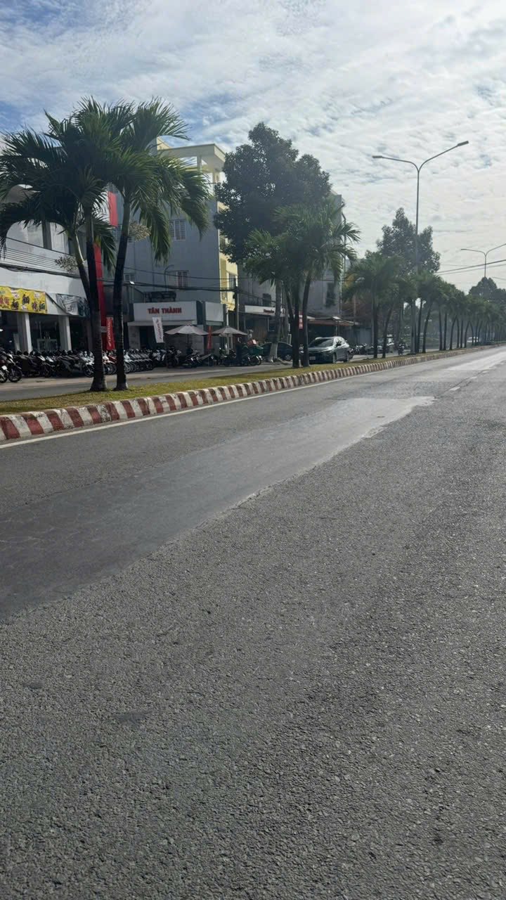 Nhà 1 trệt 1 lầu đường Phó Cơ Điều, Vĩnh Long 147m² giá 5 tỷ - Sẵn sàng vào ở!