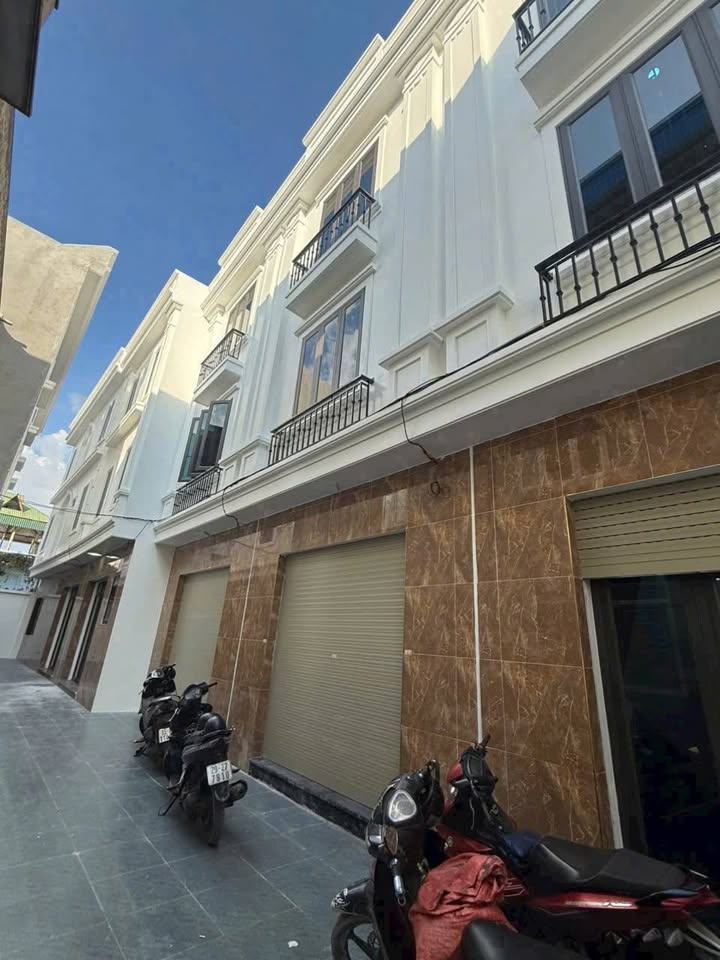 Nhà 3 Tầng Đẹp Tại Chợ Phù Lưu, Kiến An 43m² Chỉ 1.75 Tỷ - Ô Tô Vào Tận Cửa!