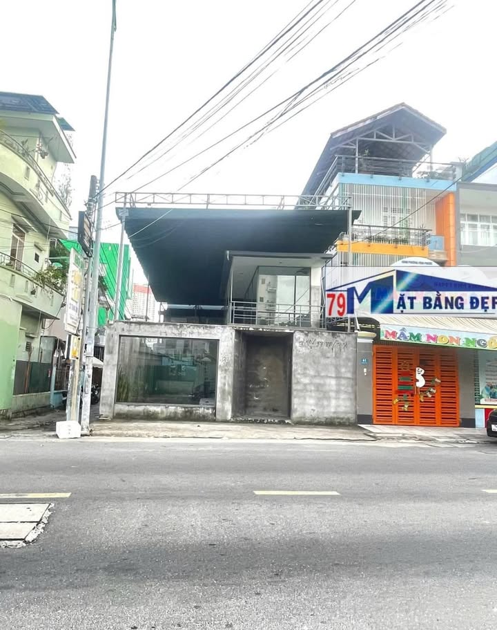 Cho thuê nguyên căn mặt tiền Đặng Tất 179m² giá 25 triệu - Kinh doanh ngay!