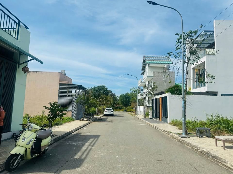 Đất nền khu Thanh Sơn A, Bà Rịa 100m² giá 2.25 tỷ - Sổ hồng chính chủ!