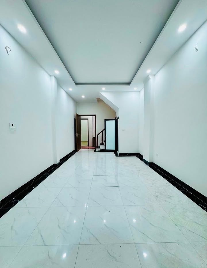 Nhà Đẹp 5 Tầng Chùa Quỳnh 45m² giá 8.8 tỷ - Chính chủ, sẵn sàng vào ở!