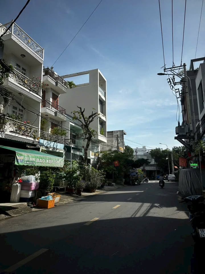 Mặt tiền kinh doanh đường Số Tân Quy quận 7, 65m² giá 11 tỷ - Sổ hồng chính chủ!