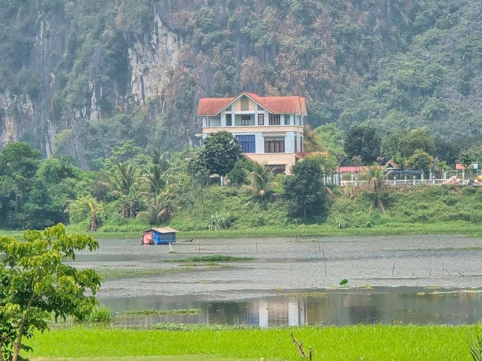 Đất nền trung tâm thị trấn Chi Nê, huyện Lạc Thủy, 700m² - Tiềm năng nghỉ dưỡng lý tưởng!