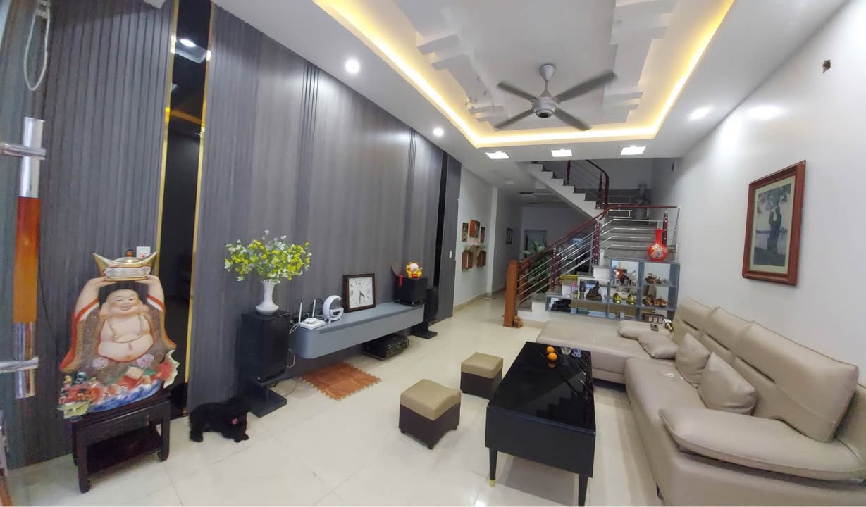 Nhà 3 tầng Đông Khê, Ngô Quyền 67.5m² giá 3.29 tỷ - Cơ hội đầu tư hấp dẫn!