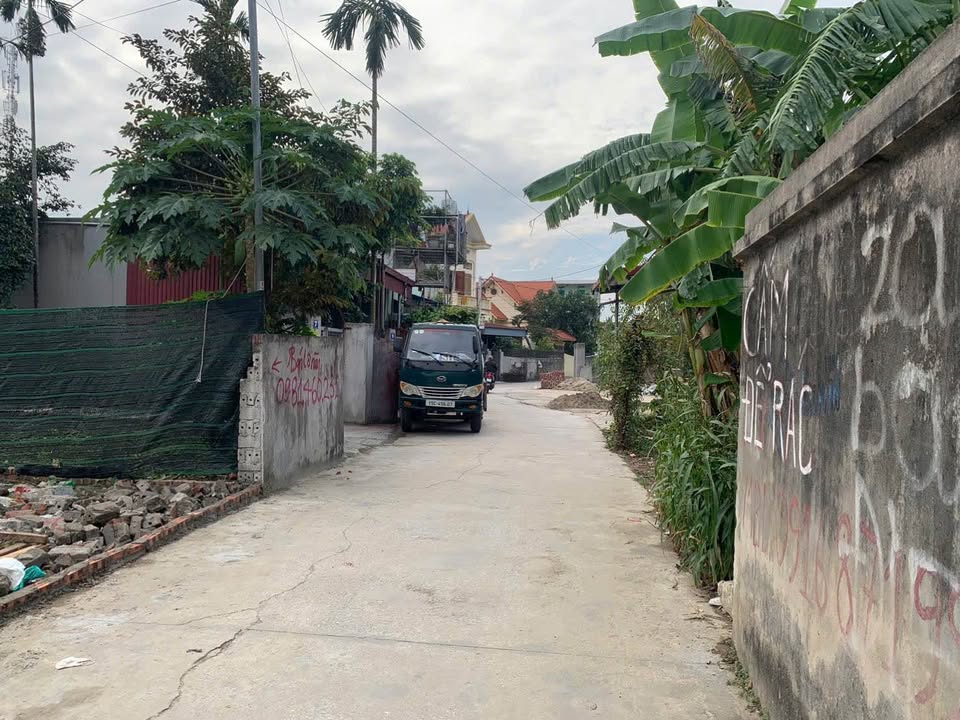 Đất nền Kiều Trung Hồng Thái 100,6m² giá 2.3 tỷ - Nhanh tay sở hữu!