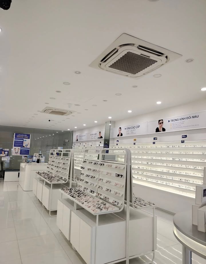 Nhà mặt tiền kinh doanh Nguyễn Thị Thập, Quận 7, 110m² - Vị trí đắc địa, cho thuê ngay!