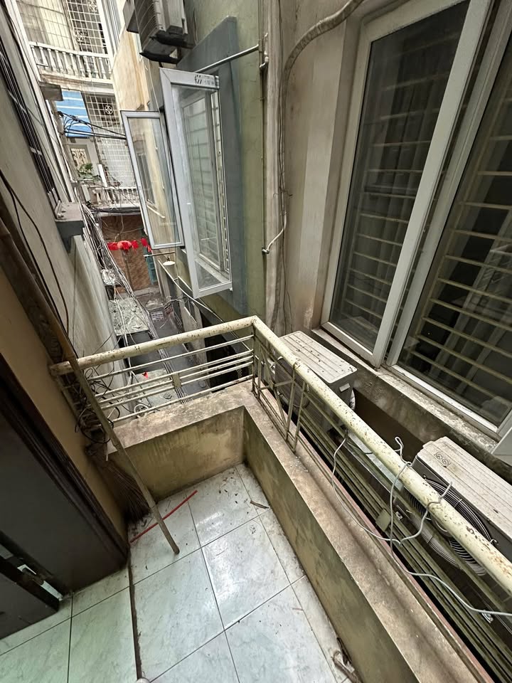 Cho thuê Studio tại Đống Đa, Hà Nội 201m² giá 3.2 triệu - Nội thất đầy đủ, sẵn sàng vào ở!