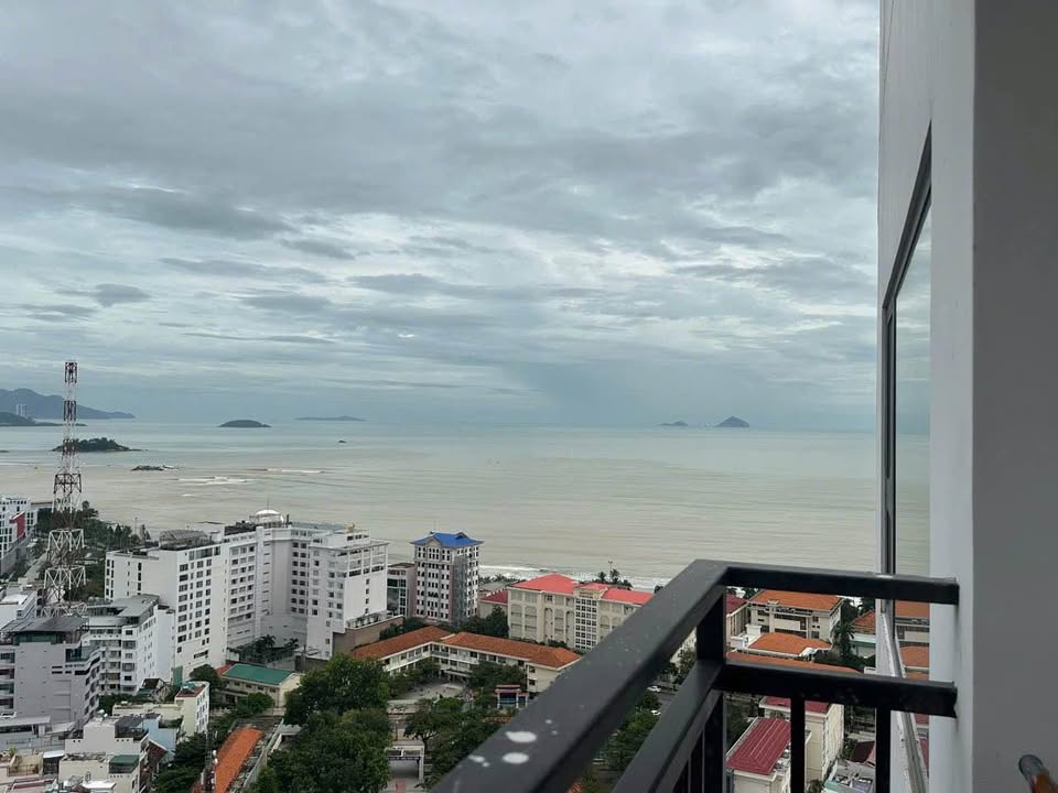 Căn hộ cho thuê đường Tuệ Tĩnh, Nha Trang 300m đến biển - Đầy đủ nội thất, an ninh tốt!