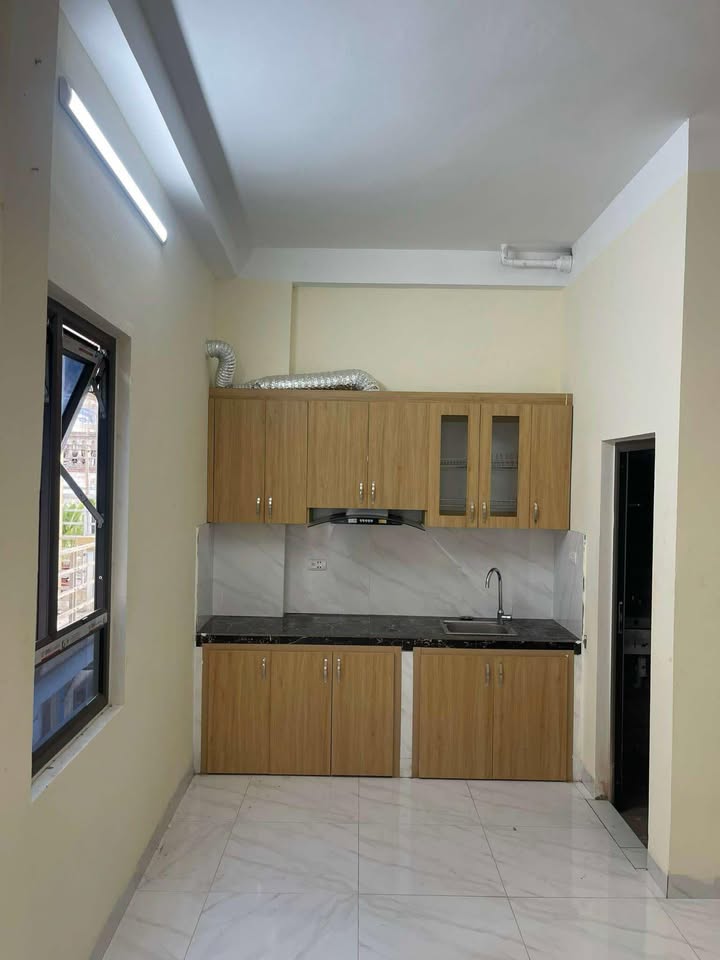 Phòng trọ cho thuê tại ngách 541/40 đường Bát Khối, Long Biên - Tiện nghi đầy đủ, vào ở ngay!