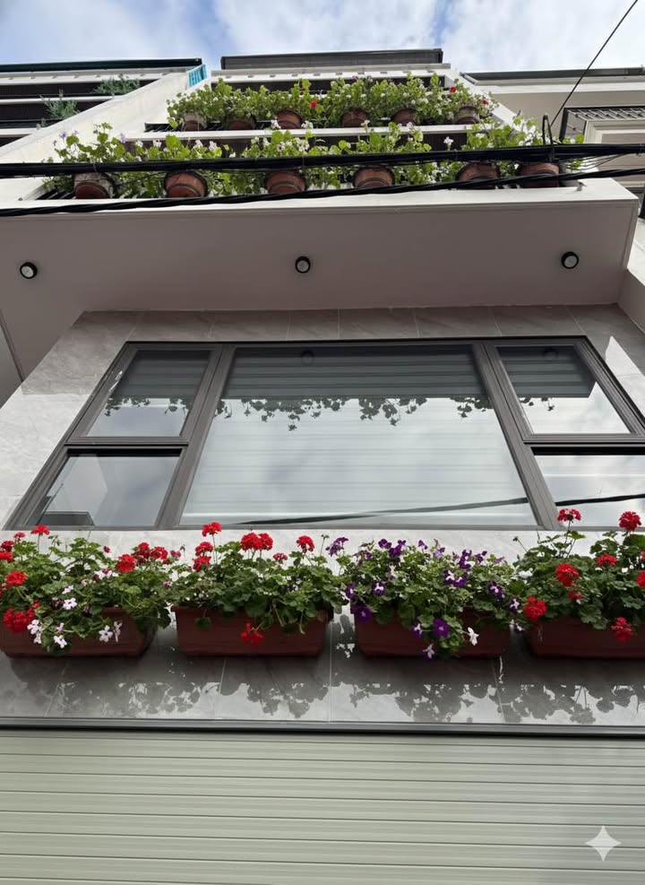 Đất thổ cư Thạch Bàn 40m² giá 700 triệu - Ô tô vào tận nơi!