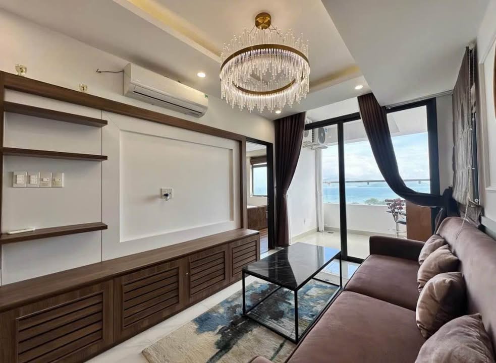Căn hộ Napoleon Nha Trang 75m² giá 16 triệu - Tầng trung view biển thoáng đãng!