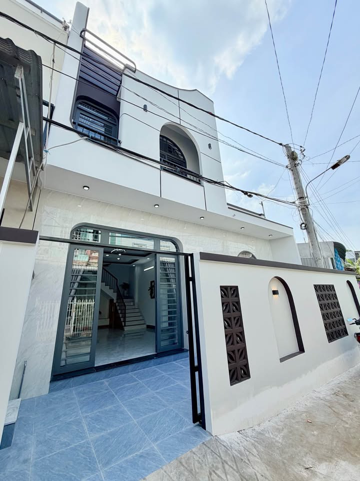 Nhà 1 Trệt 1 Lầu tại Bình Khánh, Long Xuyên 73.7m² giá 1 tỷ - Sổ hồng đầy đủ!