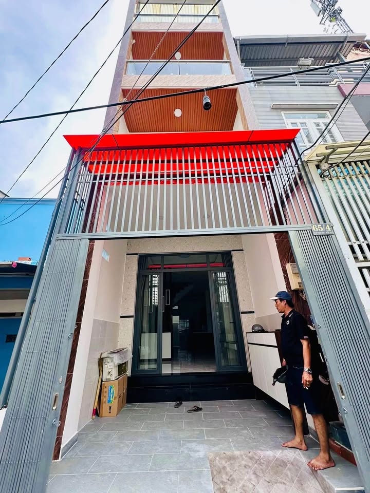 Nhà đẹp 3 tầng Hẻm 3m đường Cao Xuân Dục 59.5m² giá 7.18 tỷ - Thích hợp cho gia đình!