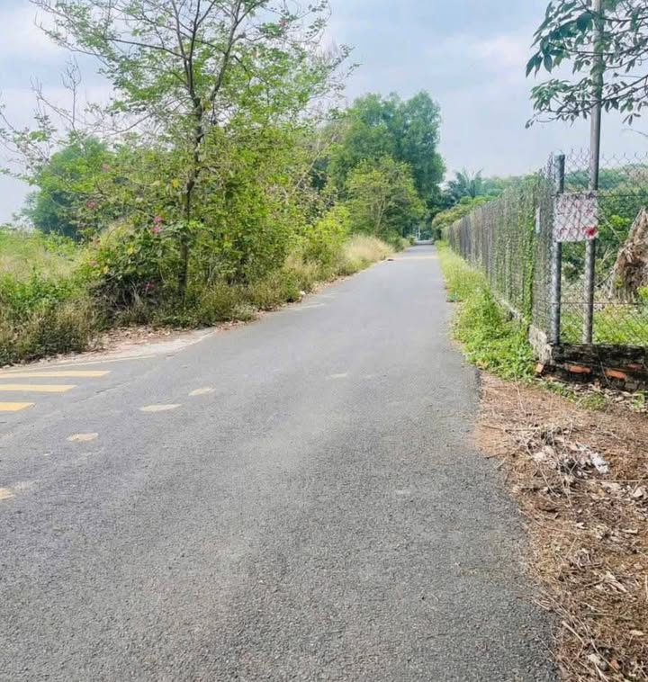 Đất thổ cư Hưng Thịnh 1000m² giá 3 tỷ - Đầu tư sinh lời ngay!