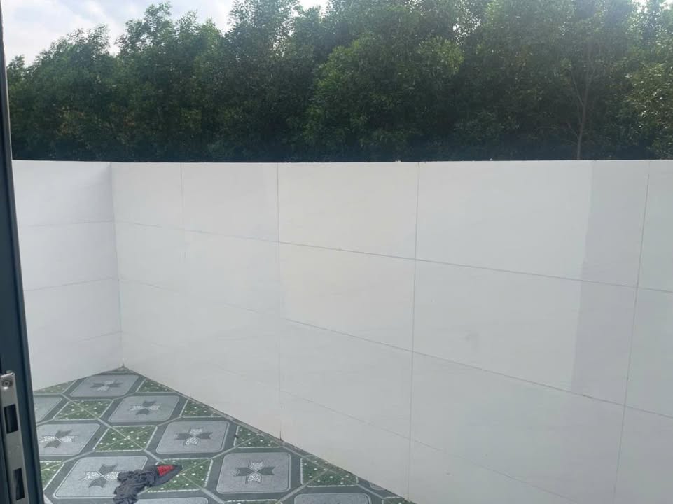 Nhà mái Thái 140m² tại Sông Trầu, 1.65 tỷ - Thiết kế hiện đại, view hồ tuyệt đẹp!