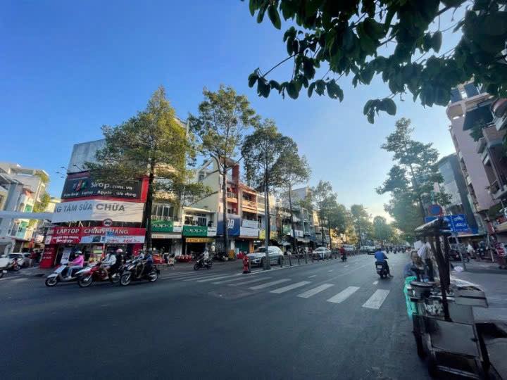 Nhà Mặt Tiền Đường 3/2 Quận 10 Diện Tích 95m² Giá 39 Tỷ - Đầu Tư Sinh Lời!