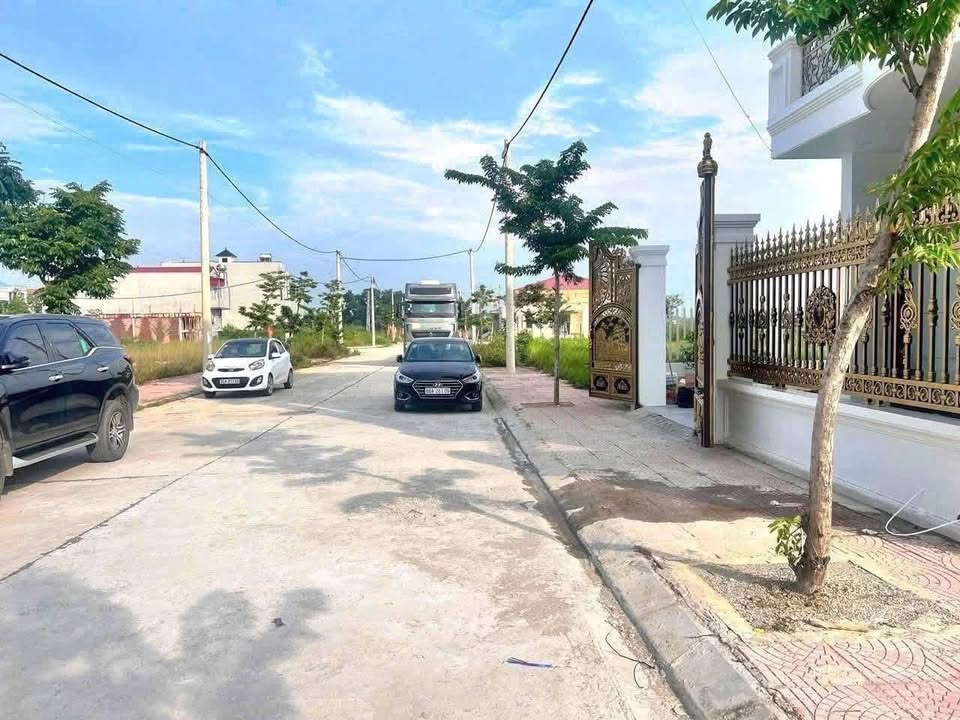 Đất nền Hồ Sơn, Tam Đảo 100m² - Kinh doanh sầm uất gần chợ