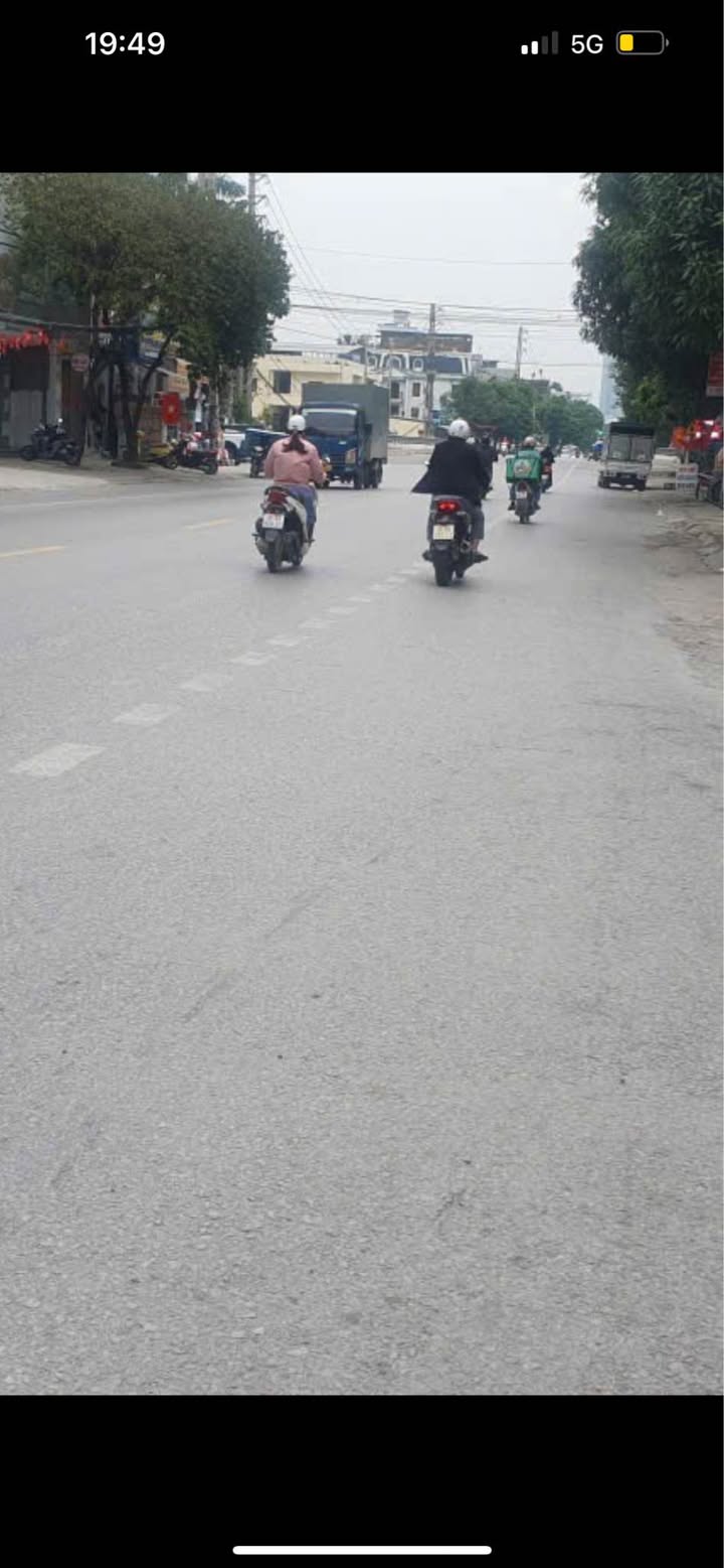 Nhà 3 tầng phố Lạc Long Quân, Hạc Thành 50m² giá 3 tỷ - Kinh doanh tuyệt vời!