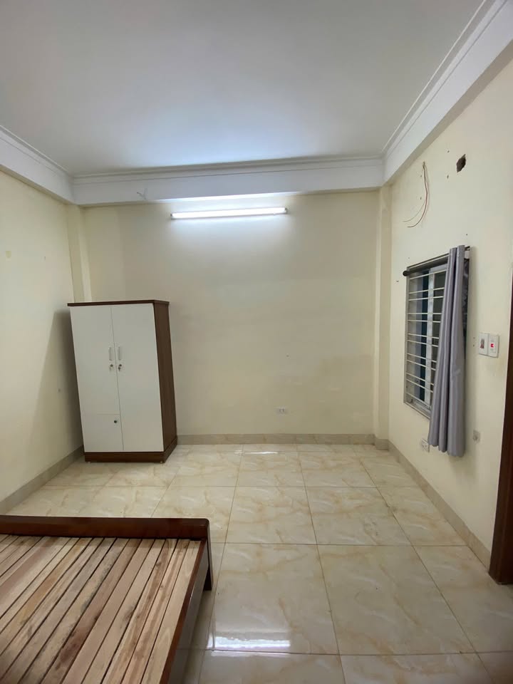 Phòng cho thuê tại Lê Trọng Tấn, La Khê 18m² giá 2.3 triệu - Không gian thoáng đãng, sạch sẽ!