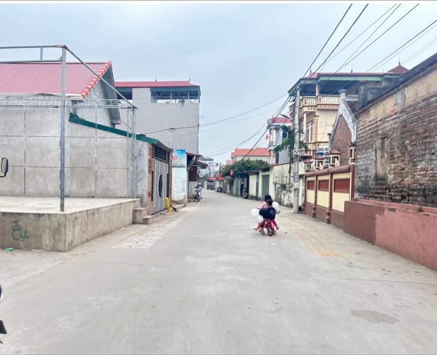 Đất nền Tiền Phong Mê Linh 90m² giá thỏa thuận - Đường lớn ô tô tải tránh nhau!