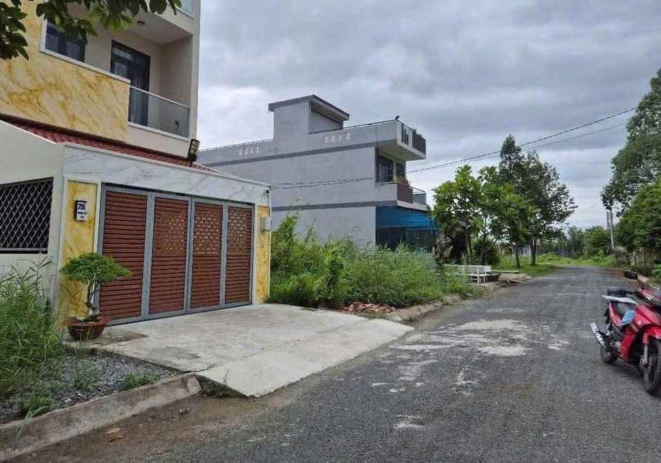 Đất thổ cư 100m² Phường Long An chỉ 1.2 tỷ - Sổ riêng chính chủ!