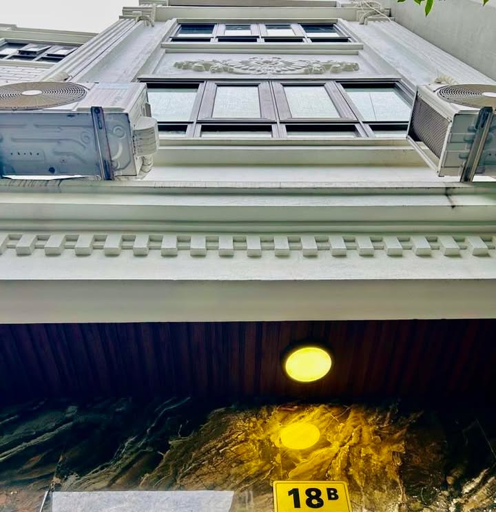 Nhà 4 tầng đường Phú Diễn 36m² giá 7.9 tỷ - Sổ đỏ chính chủ