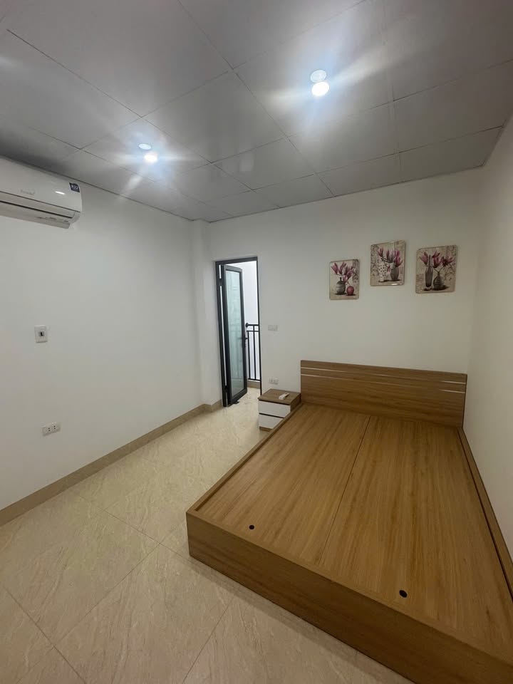 Căn hộ cho thuê Ngõ 1194 Chùa Láng 5.6 triệu - Full nội thất cơ bản!