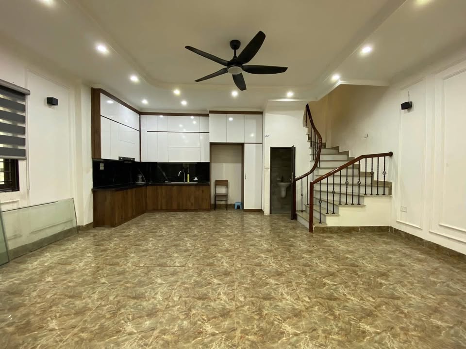 Nhà nguyên căn 5 tầng Kim Mã, Ba Đình 55m² giá 19 triệu - Đầy đủ tiện nghi