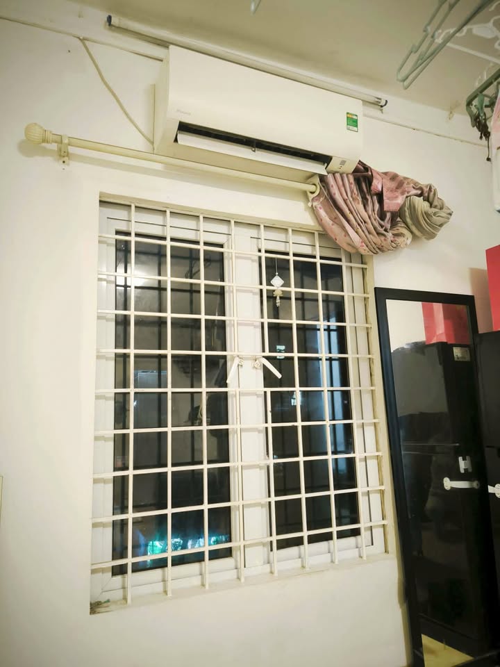 Căn hộ cho thuê Tầng 4 Tập thể 14 Quỳnh Lôi, 45m² giá 5.5 triệu - Phù hợp cho hộ gia đình