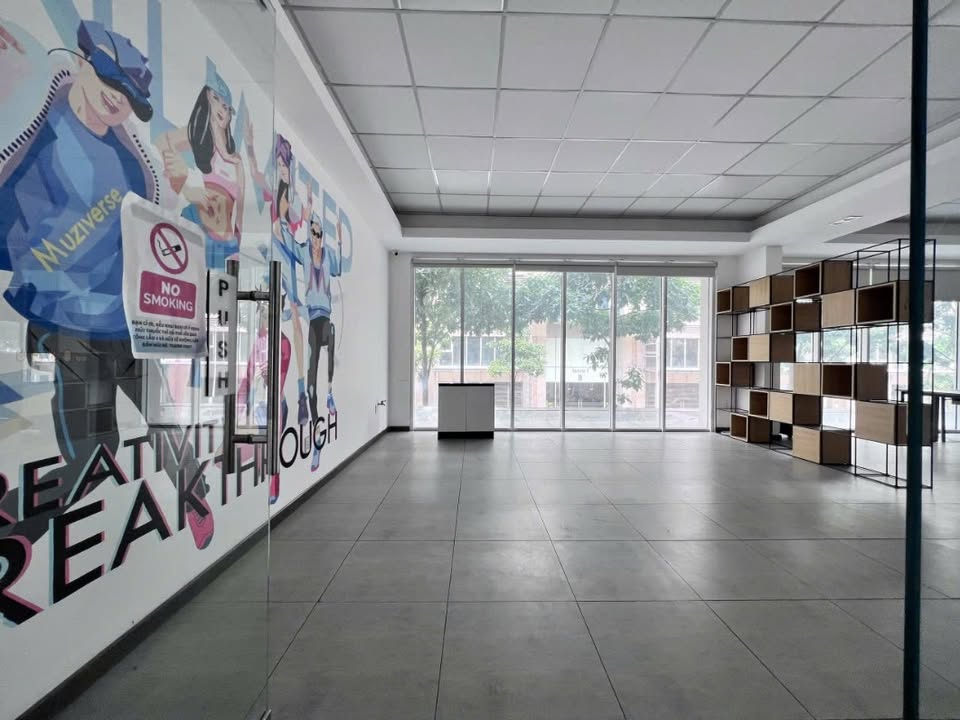 Cho thuê shophouse mặt tiền Nguyễn Cơ Thạch 693m² - Không gian sáng thoáng, vị trí đắc địa!