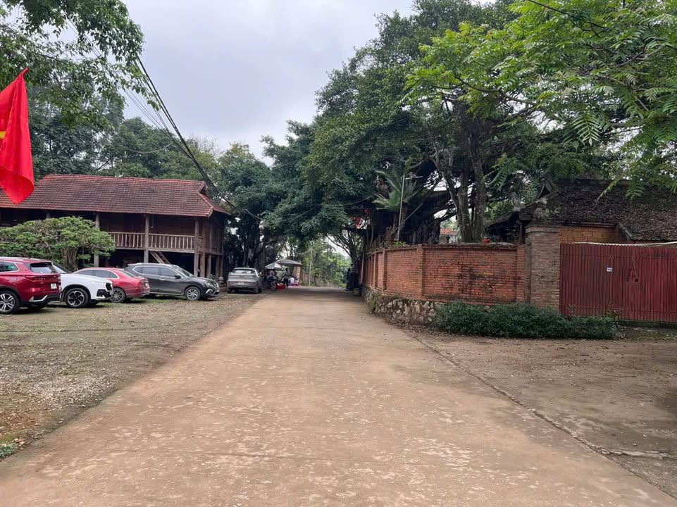 Đất nền lô góc 2 mặt tiền tại khu sinh thái Long Việt, Yên Bài 400m² - Đầu tư sinh lời ngay!