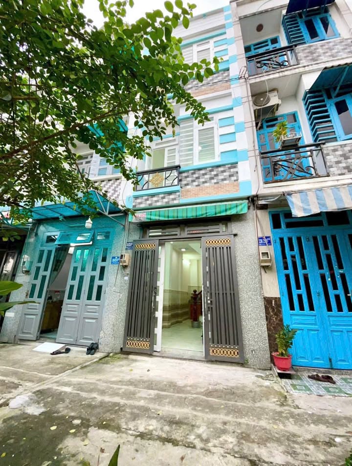 Nhà phố Thới An, Quận 12, 25.6m² giá 1.777 tỷ - Sổ chung, tặng nội thất cao cấp!