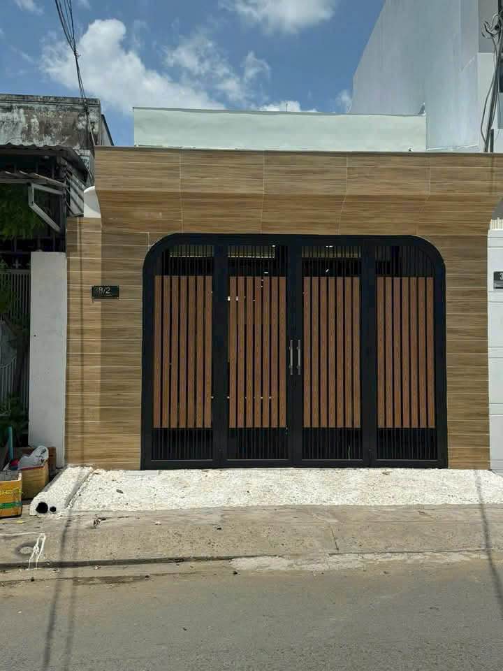 Nhà bán quận 12 106.9m² giá 6.2 tỷ - Giảm sâu 300 triệu ngay hôm nay!