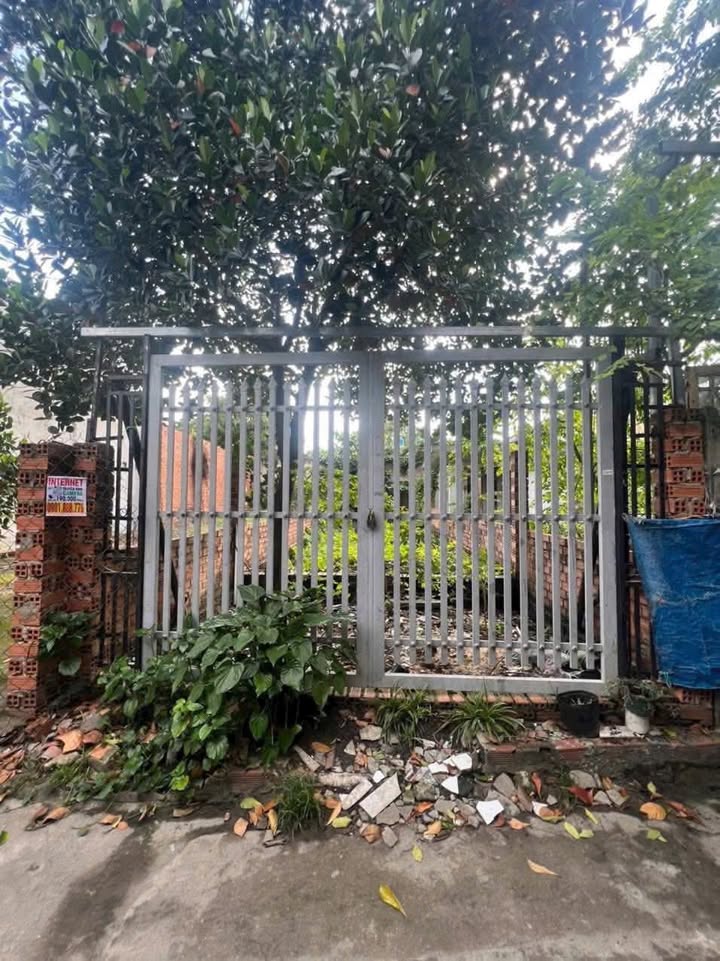 Đất Hóc Môn 76m² giá 900 triệu - Sổ đỏ chính chủ, xây dựng ngay!