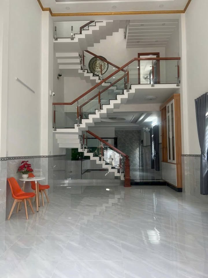 Bán nhà mặt tiền căn góc Thời An, Quận 12 - Diện tích 107m², chỉ 7,8 tỷ!