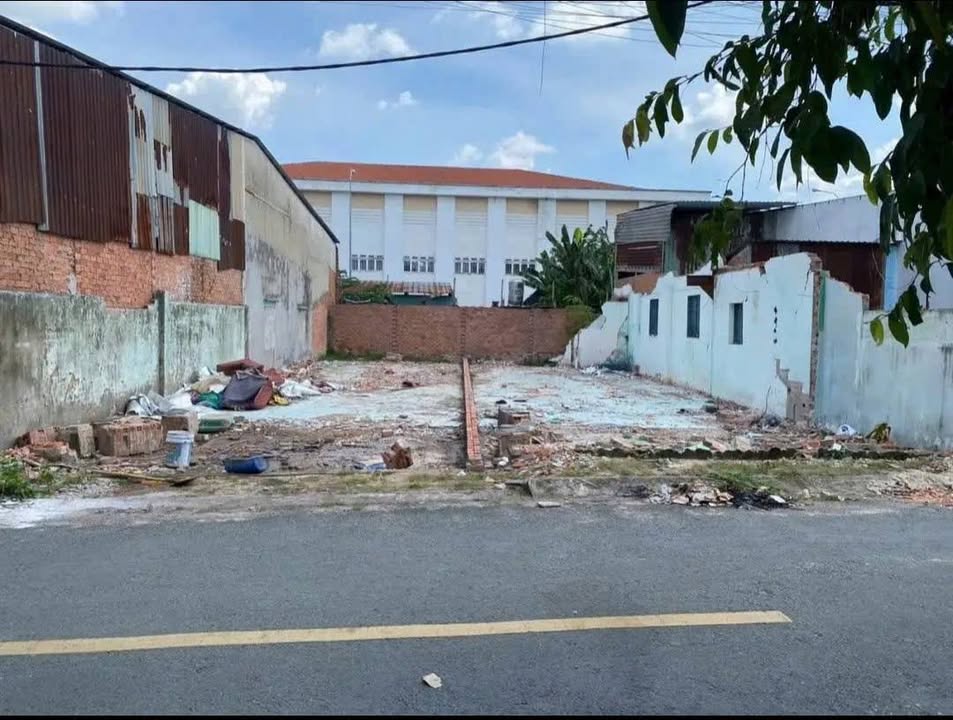 Đất thổ cư mặt tiền đường Nguyễn Thị Nghé, Hóc Môn 137m² - Giá tốt, thương lượng!